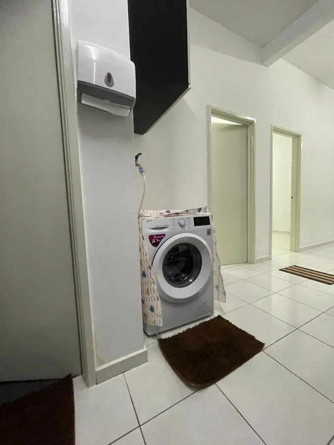 Дом отдыха Hanz Homestay Melaka - For Malay Only